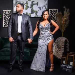 Special Occasion/Prom/Engagement Pics/ Dress